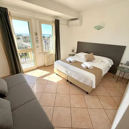 Vittoria 3* Toscolano Maderno