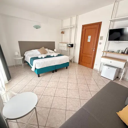 Vittoria Hotel Toscolano Maderno