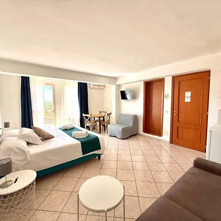 Vittoria 3*