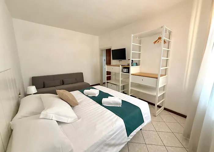 Vittoria Hotel Toscolano Maderno